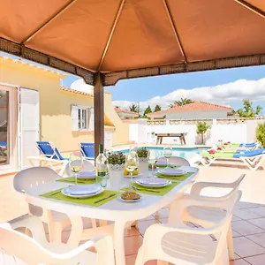 Yolanda - Cala'n Porter Villa